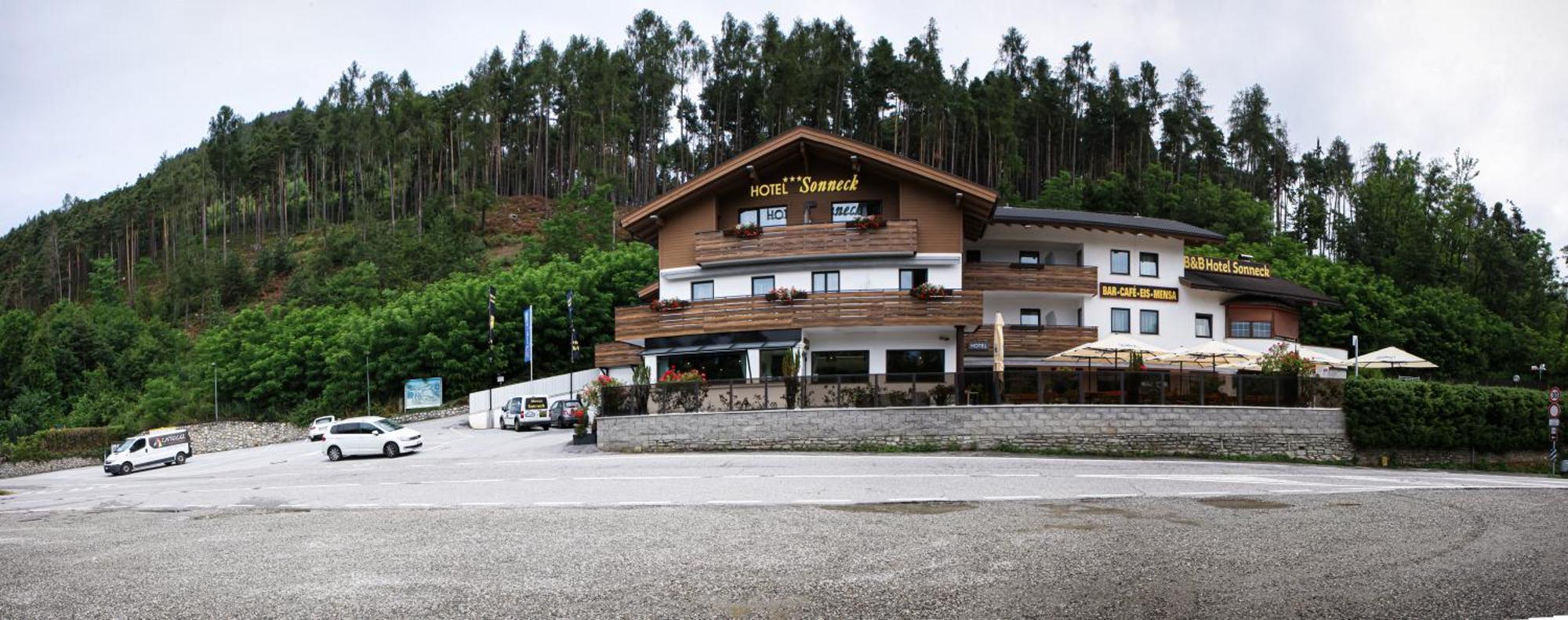 B&B Hotel Sonneck Natz-Schabs Eksteriør billede